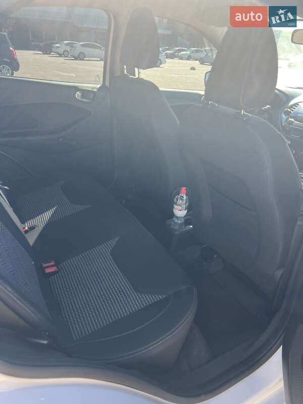 Хэтчбек Ford KA 2019 в Житомире фото 12 Хэтчбек Ford KA 2019 в Житомире