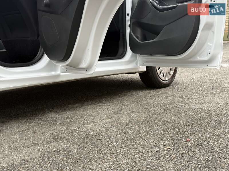 Седан Ford KA 2019 в Києві фото 39 Седан Ford KA 2019 в Києві