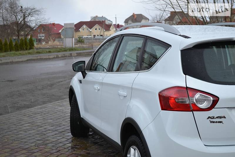 Внедорожник / Кроссовер Ford Kuga 2010 в Луцке фото 2 Внедорожник / Кроссовер Ford Kuga 2010 в Луцке