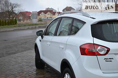 Внедорожник / Кроссовер Ford Kuga 2010 в 