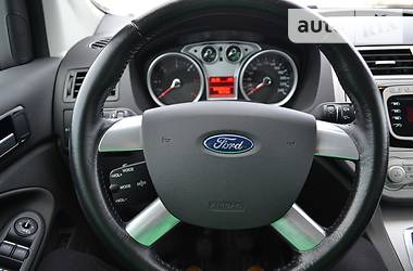 Внедорожник / Кроссовер Ford Kuga 2012 в Луцке