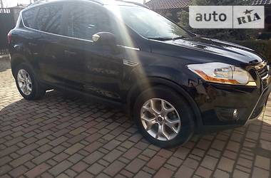 Позашляховик / Кросовер Ford Kuga 2012 в Івано-Франківську