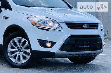 Внедорожник / Кроссовер Ford Kuga 2013 в Одессе