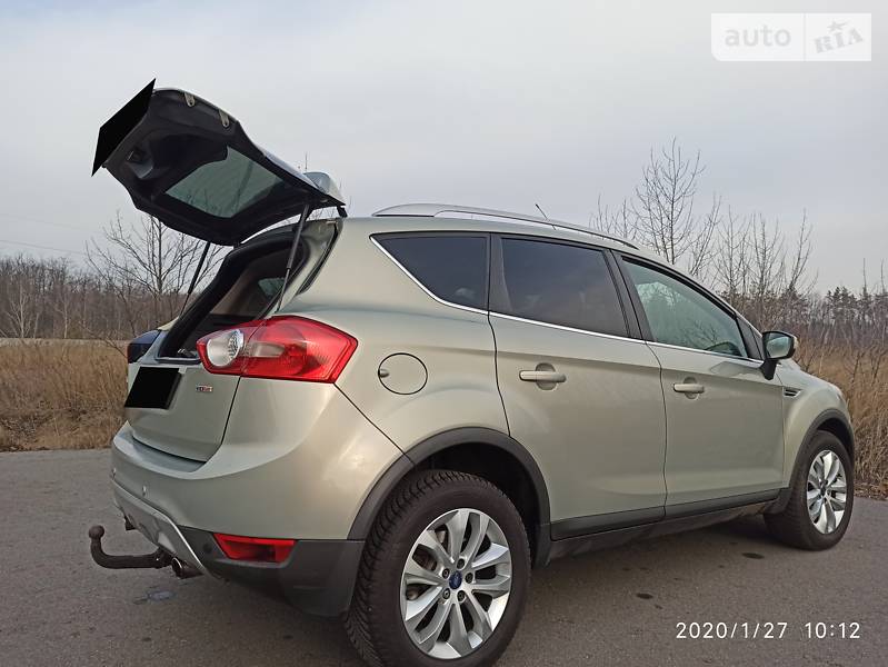 Позашляховик / Кросовер Ford Kuga 2008 в Києві