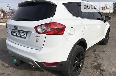 Позашляховик / Кросовер Ford Kuga 2010 в 