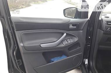 Позашляховик / Кросовер Ford Kuga 2011 в 