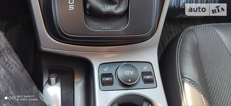 Позашляховик / Кросовер Ford Kuga 2014 в Нововолинську