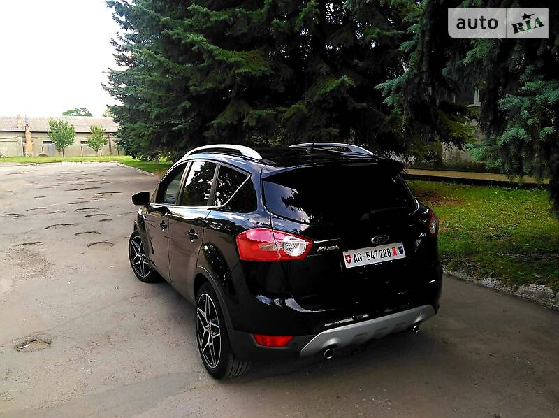 Позашляховик / Кросовер Ford Kuga 2012 в Луцьку