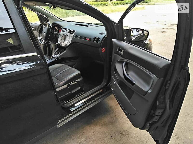 Позашляховик / Кросовер Ford Kuga 2012 в Луцьку