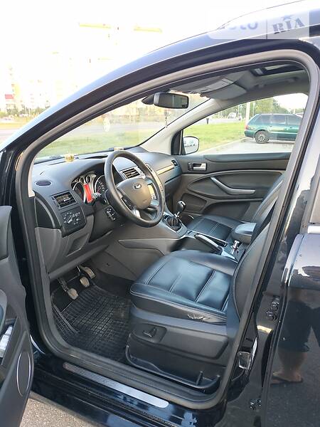 Позашляховик / Кросовер Ford Kuga 2011 в Івано-Франківську