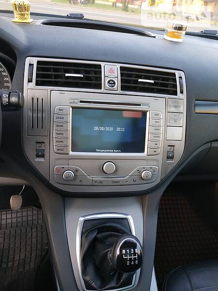 Позашляховик / Кросовер Ford Kuga 2011 в Івано-Франківську