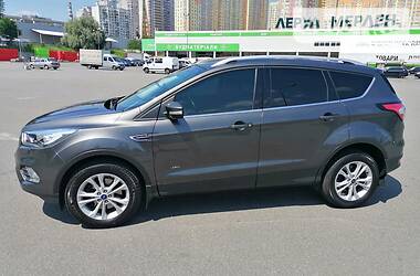 Внедорожник / Кроссовер Ford Kuga 2017 в Киеве