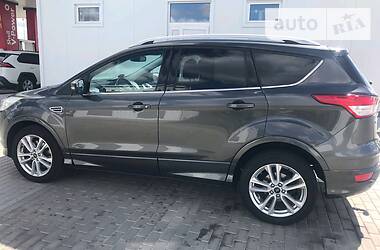 Внедорожник / Кроссовер Ford Kuga 2015 в Виннице