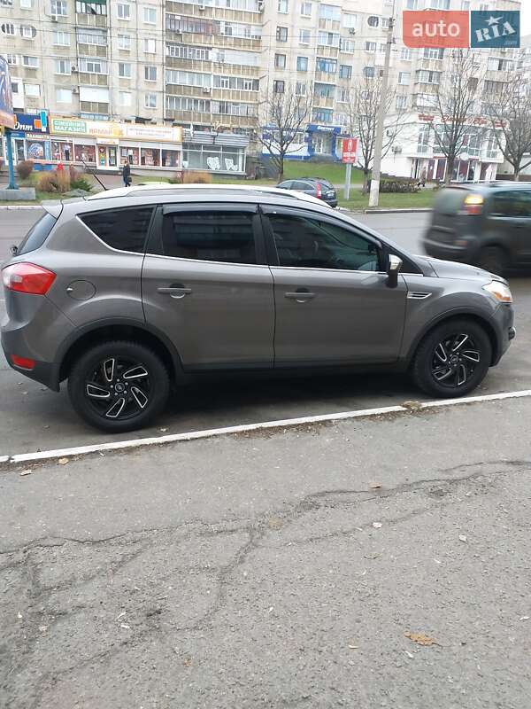 Внедорожник / Кроссовер Ford Kuga 2012 в Кременчуге фото 9 Внедорожник / Кроссовер Ford Kuga 2012 в Кременчуге