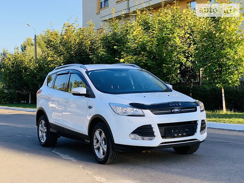 Внедорожник / Кроссовер Ford Kuga 2016 в Киеве