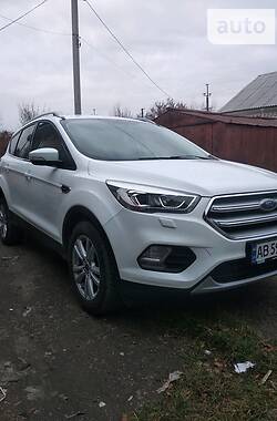 Внедорожник / Кроссовер Ford Kuga 2018 в Кодыме