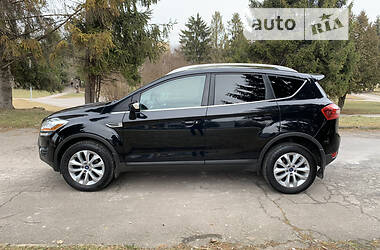 Внедорожник / Кроссовер Ford Kuga 2012 в 