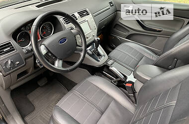 Внедорожник / Кроссовер Ford Kuga 2012 в 