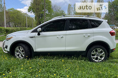 Внедорожник / Кроссовер Ford Kuga 2011 в Вольногорске