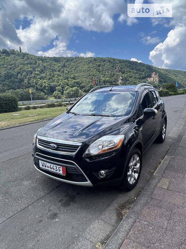 Универсал Ford Kuga 2010 в Чуднове