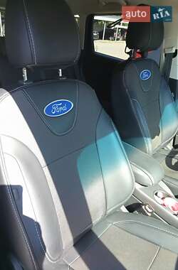 Внедорожник / Кроссовер Ford Kuga 2014 в Первомайске