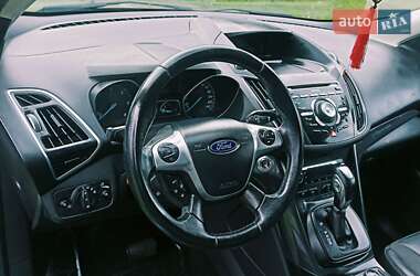 Внедорожник / Кроссовер Ford Kuga 2014 в 