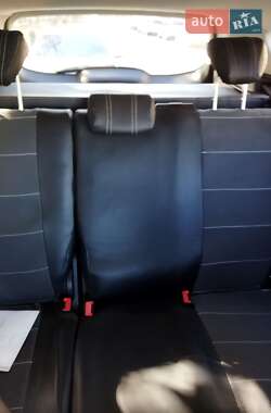 Внедорожник / Кроссовер Ford Kuga 2013 в 