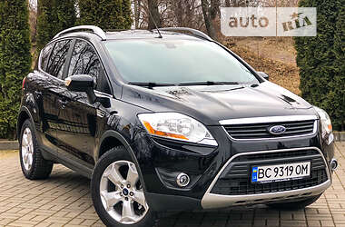 Позашляховик / Кросовер Ford Kuga 2010 в 