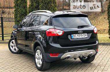 Позашляховик / Кросовер Ford Kuga 2010 в 