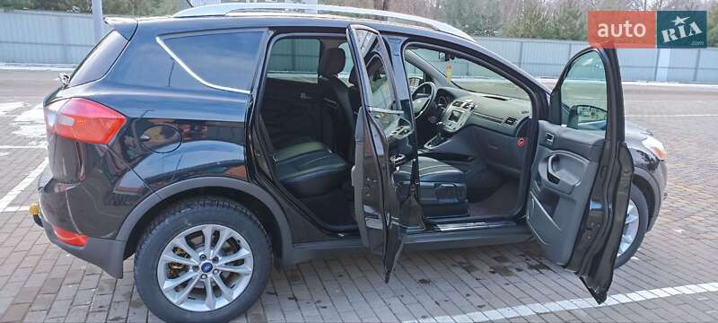 Позашляховик / Кросовер Ford Kuga 2011 в Луцьку