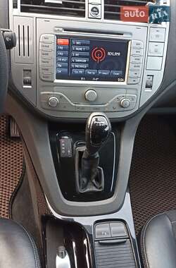 Внедорожник / Кроссовер Ford Kuga 2011 в 