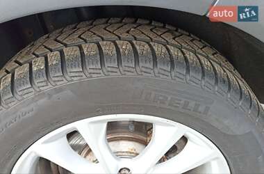 Внедорожник / Кроссовер Ford Kuga 2011 в 