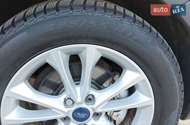 Внедорожник / Кроссовер Ford Kuga 2011 в 