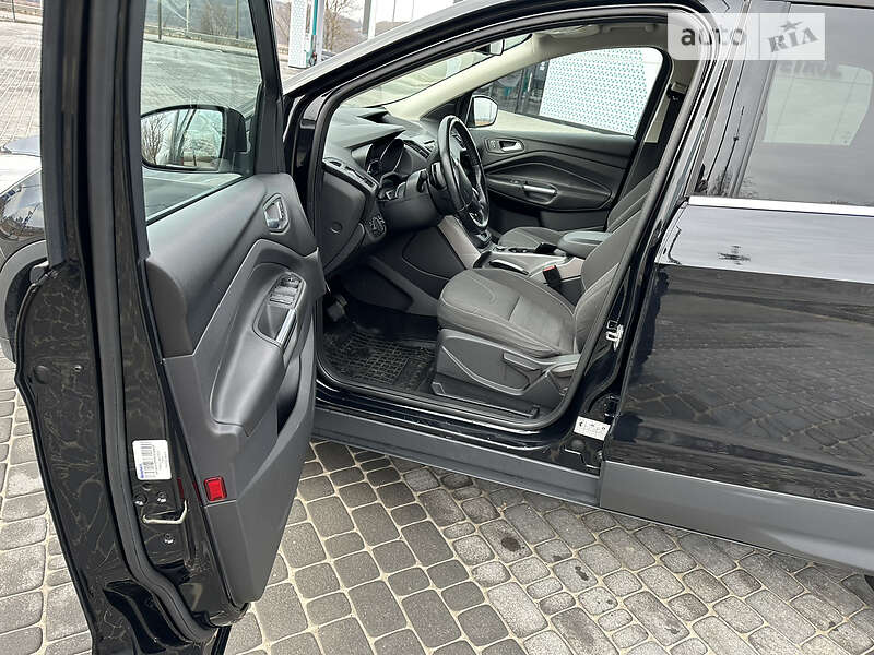 Внедорожник / Кроссовер Ford Kuga 2013 в Киеве