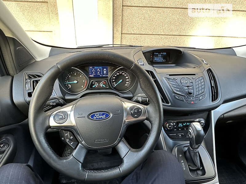 Внедорожник / Кроссовер Ford Kuga 2013 в Киеве