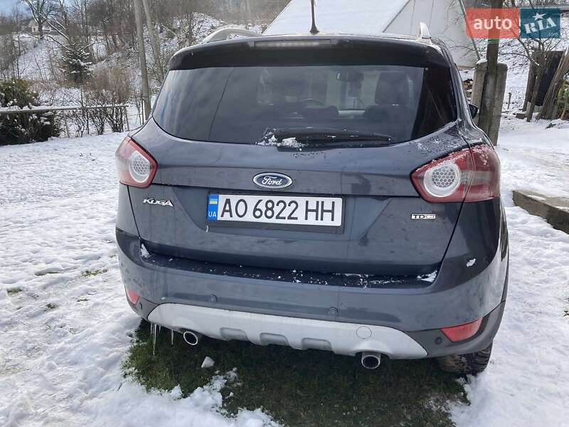 Внедорожник / Кроссовер Ford Kuga 2009 в Рахове