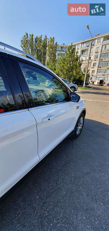 Внедорожник / Кроссовер Ford Kuga 2013 в Одессе
