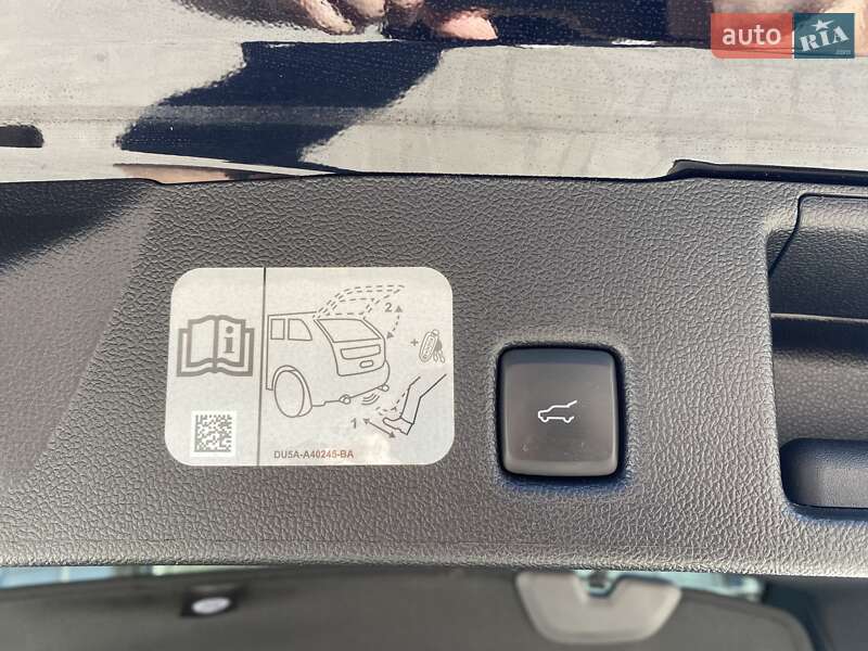 Внедорожник / Кроссовер Ford Kuga 2021 в Львове