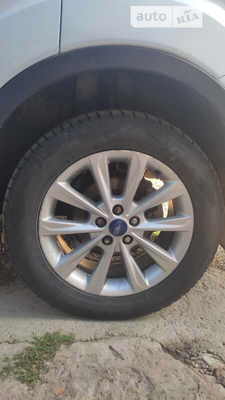 Внедорожник / Кроссовер Ford Kuga 2015 в Житомире