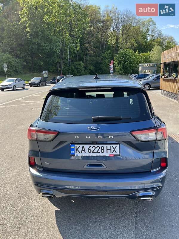 Внедорожник / Кроссовер Ford Kuga 2021 в Киеве