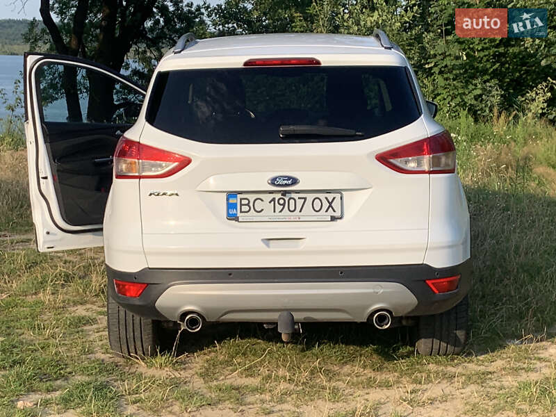 Позашляховик / Кросовер Ford Kuga 2013 в Новояворівську