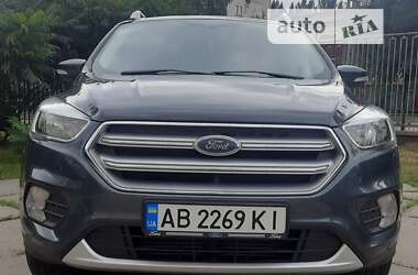 Внедорожник / Кроссовер Ford Kuga 2017 в Хмельницком