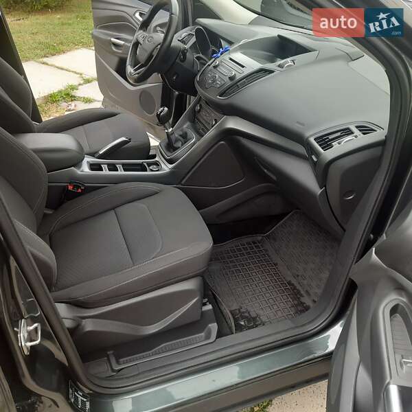 Внедорожник / Кроссовер Ford Kuga 2017 в Хмельницком фото 24 Внедорожник / Кроссовер Ford Kuga 2017 в Хмельницком