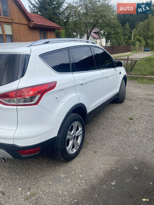 Позашляховик / Кросовер Ford Kuga 2013 в Львові