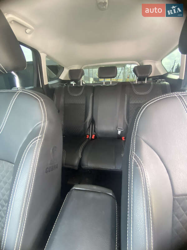 Позашляховик / Кросовер Ford Kuga 2013 в Львові