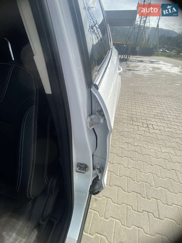 Позашляховик / Кросовер Ford Kuga 2013 в Львові