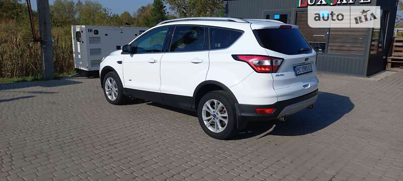 Внедорожник / Кроссовер Ford Kuga 2017 в Жовкве