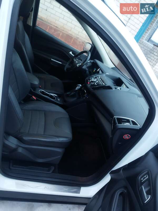 Внедорожник / Кроссовер Ford Kuga 2013 в Звягеле фото 15 Внедорожник / Кроссовер Ford Kuga 2013 в Звягеле