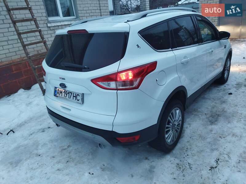 Внедорожник / Кроссовер Ford Kuga 2013 в Звягеле фото 19 Внедорожник / Кроссовер Ford Kuga 2013 в Звягеле