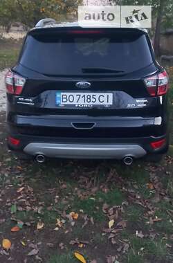 Позашляховик / Кросовер Ford Kuga 2017 в Крижополі